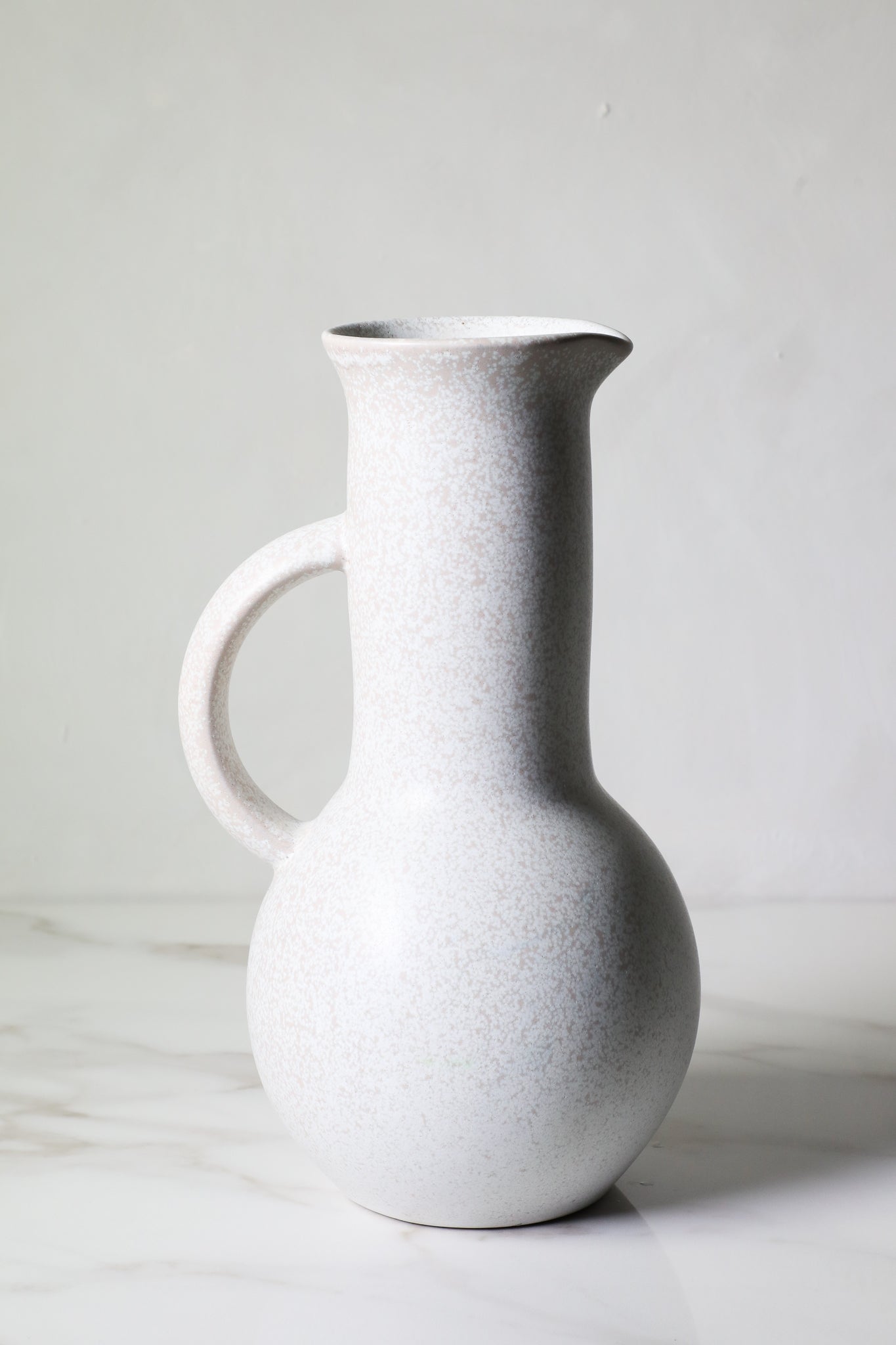 Moon Pitcher Moon Pitcher – Luvhaus